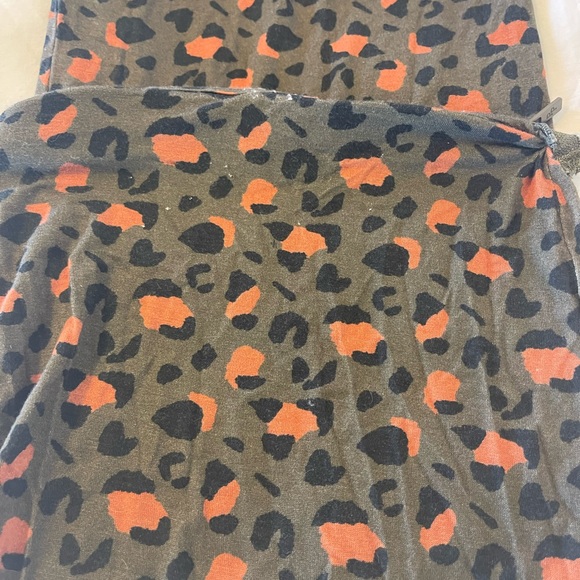 Posh Peanut Button Zippered Gown | Eli | Leopard Baby Layette 0-3 months - Picture 3 of 4